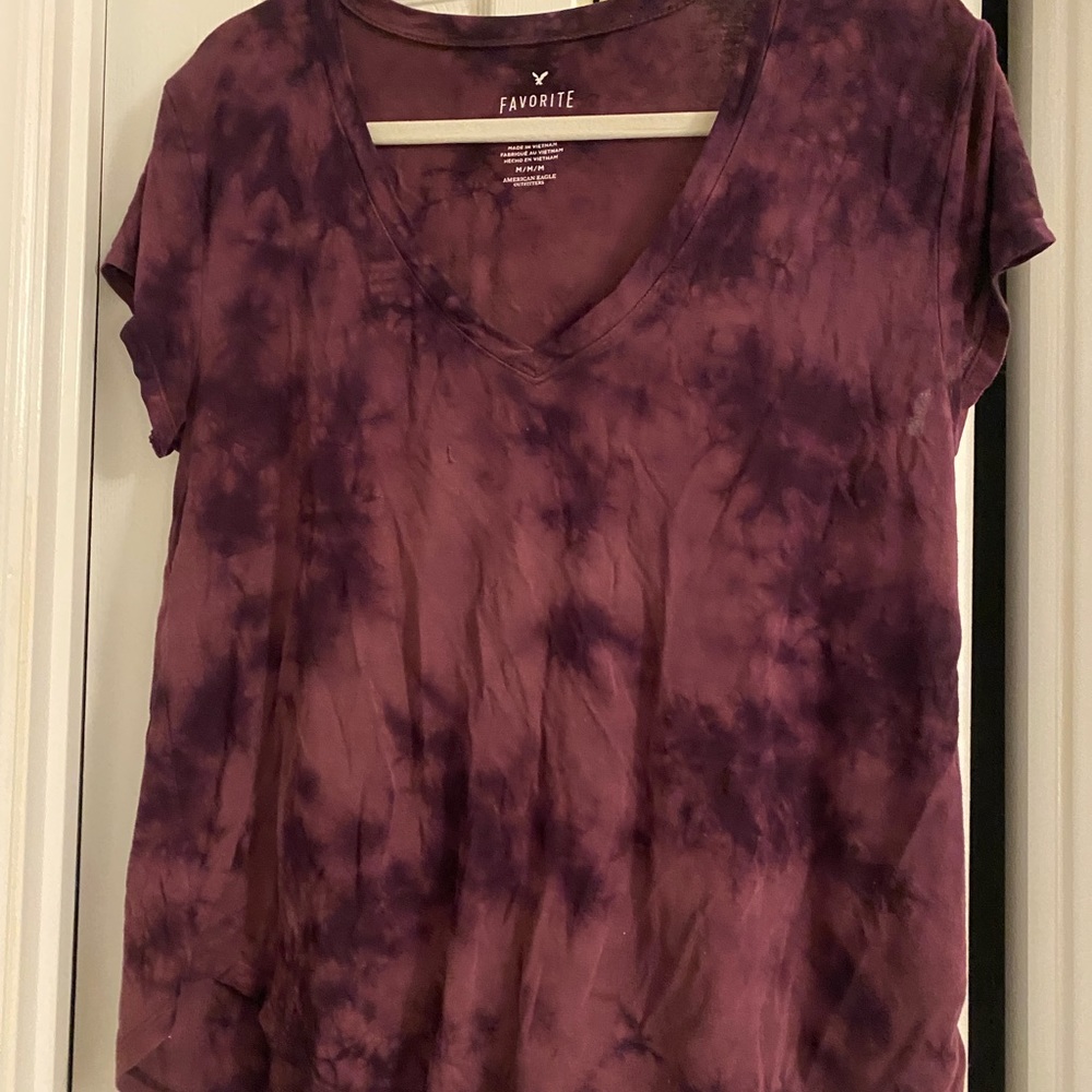 American Eagle Favorite T: size M